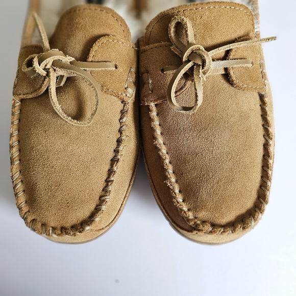 Lands\'End Men\'s Shearling Lined Suede Indoor Outdoor Moccasin Slippers Size 9D main image 16